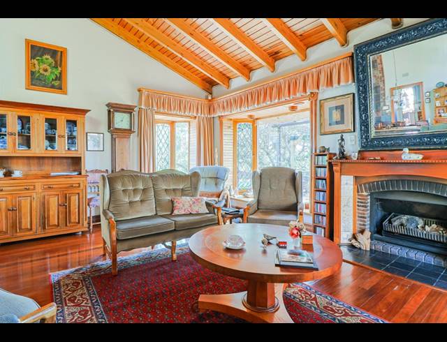 5 BEDROOM HOUSE FOR SALE IN MONDEOR